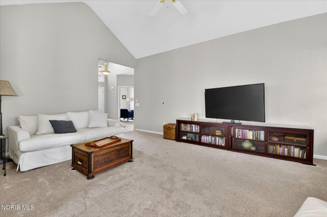4 Bent Creek Crossing, Sylvania, OH 43560