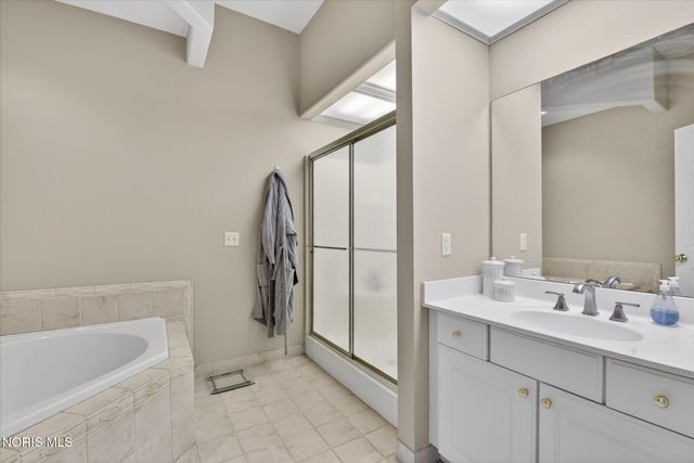 4 Bent Creek Crossing, Sylvania, OH 43560