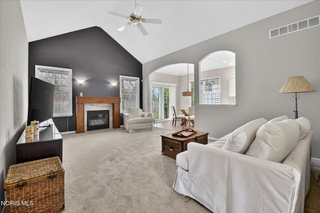 4 Bent Creek Crossing, Sylvania, OH 43560