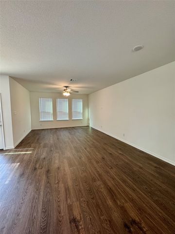 504 Saddle Lane, Denton, TX 76205