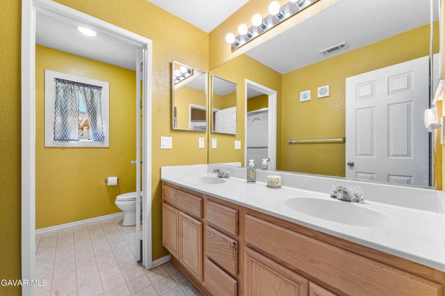 3618 E Avenue H9, Lancaster, CA 93535