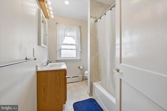 328 BLANCHARD RD, Drexel Hill, PA 19026