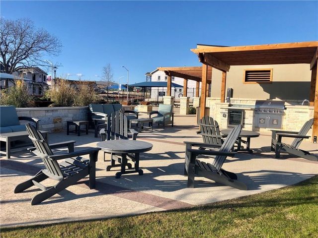 2537 Pecan Island DR, Leander, TX 78641
