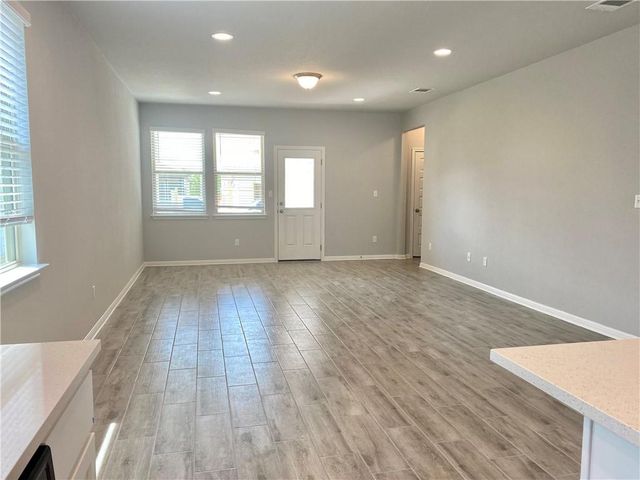 2537 Pecan Island DR, Leander, TX 78641