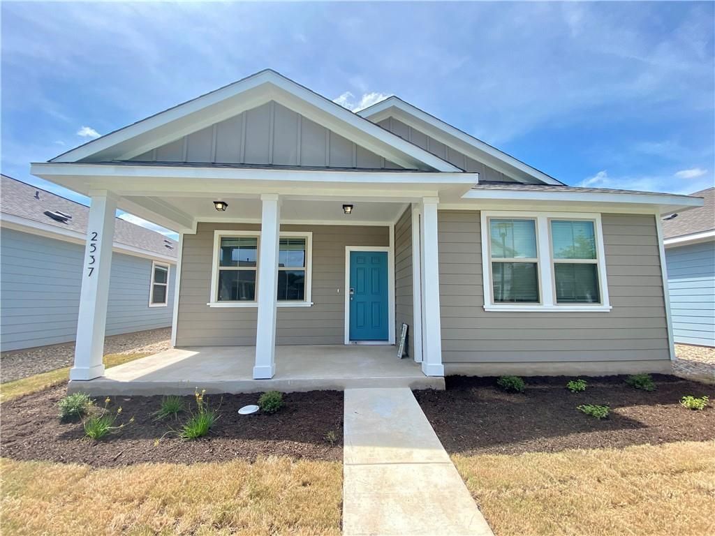 2537 Pecan Island DR, Leander, TX 78641