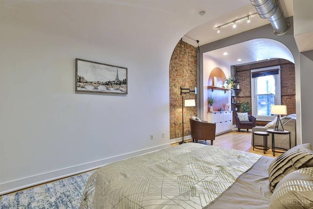 1124 Race Street, Cincinnati, OH 45202