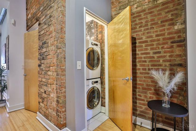 1124 Race Street, Cincinnati, OH 45202