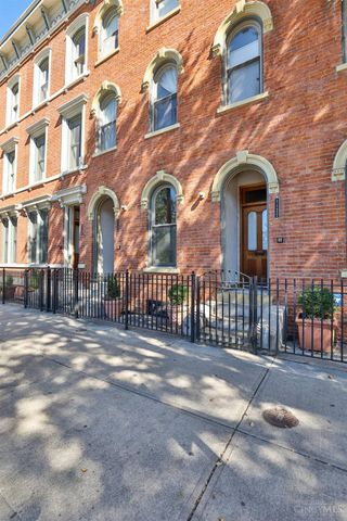 1124 Race Street, Cincinnati, OH 45202
