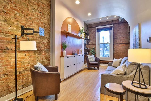 1124 Race Street, Cincinnati, OH 45202