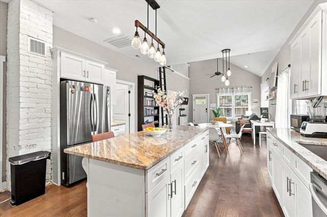 901 S Highland Park Avenue, Chattanooga, TN 37404