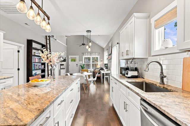 901 S Highland Park Avenue, Chattanooga, TN 37404