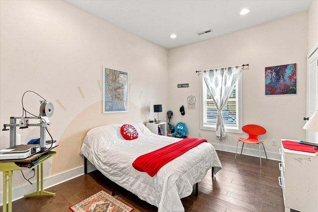 901 S Highland Park Avenue, Chattanooga, TN 37404