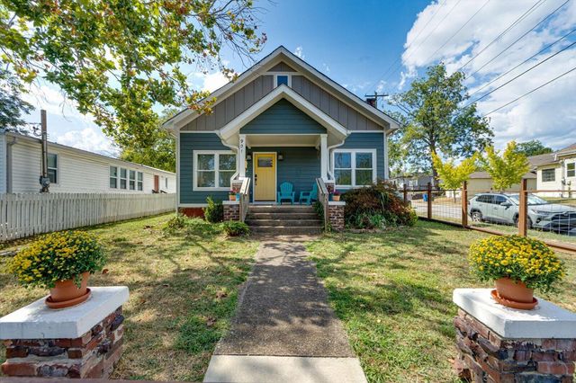 901 S Highland Park Avenue, Chattanooga, TN 37404
