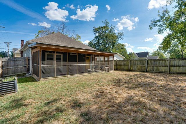 901 S Highland Park Avenue, Chattanooga, TN 37404