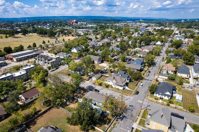 901 S Highland Park Avenue, Chattanooga, TN 37404