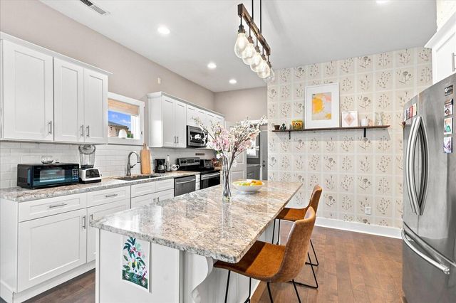 901 S Highland Park Avenue, Chattanooga, TN 37404