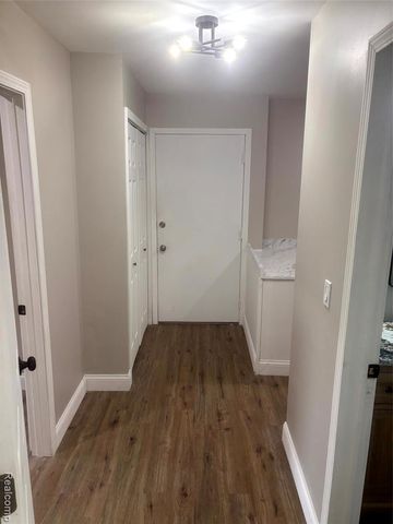 29621 Fernhill Drive, Farmington Hills, MI 48334