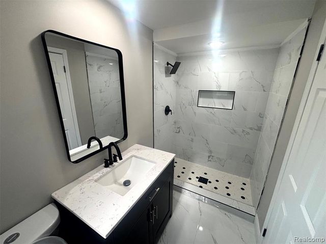 29621 Fernhill Drive, Farmington Hills, MI 48334