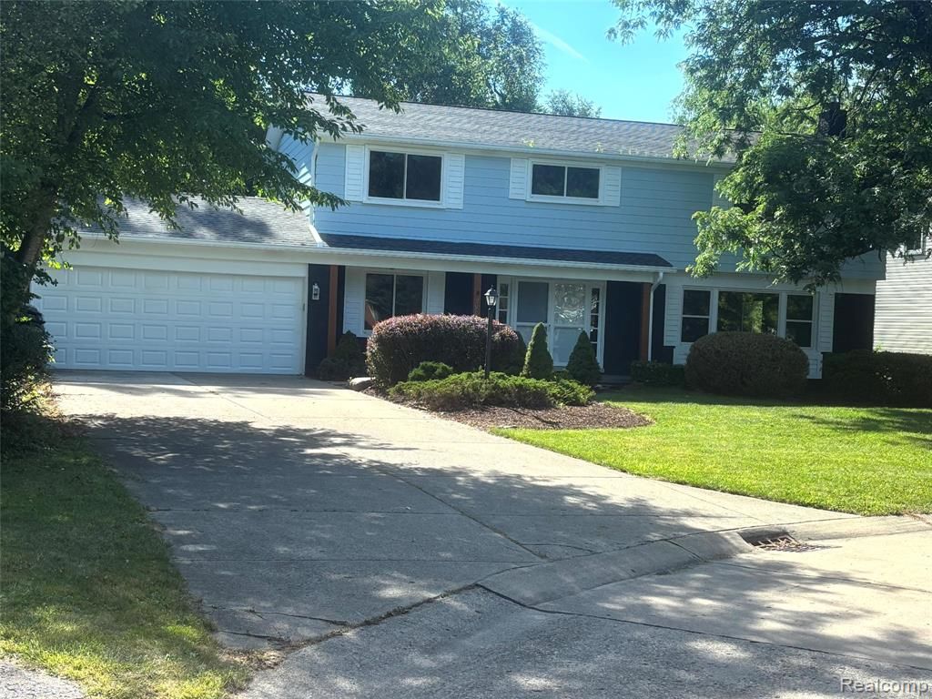 29621 Fernhill Drive, Farmington Hills, MI 48334