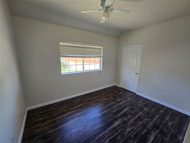 401 Bent Creek Drive, Garland, TX 75040