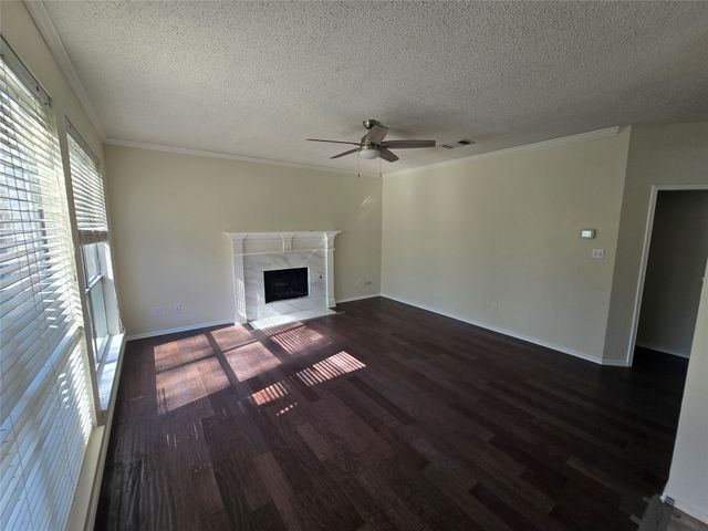 401 Bent Creek Drive, Garland, TX 75040