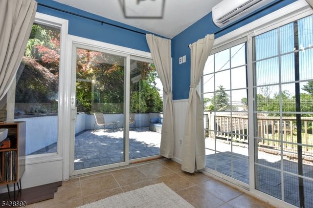 27 Joan St, Wayne Twp., NJ 07470