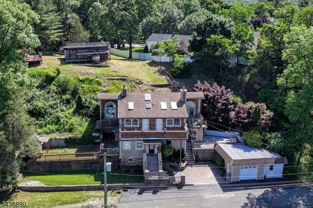 27 Joan St, Wayne Twp., NJ 07470