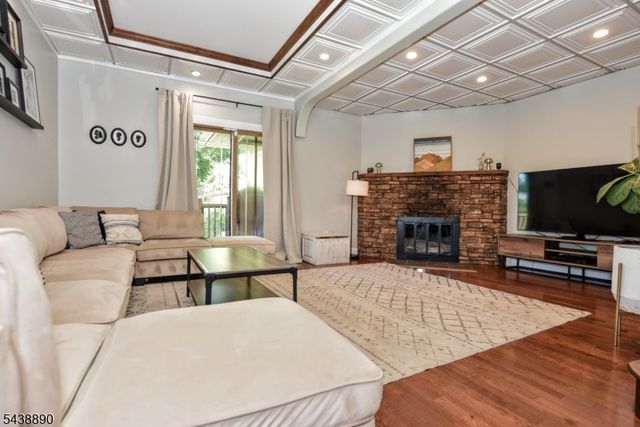 27 Joan St, Wayne Twp., NJ 07470