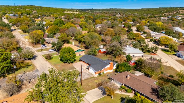 205 Wild Timber, Kerrville, TX 78028