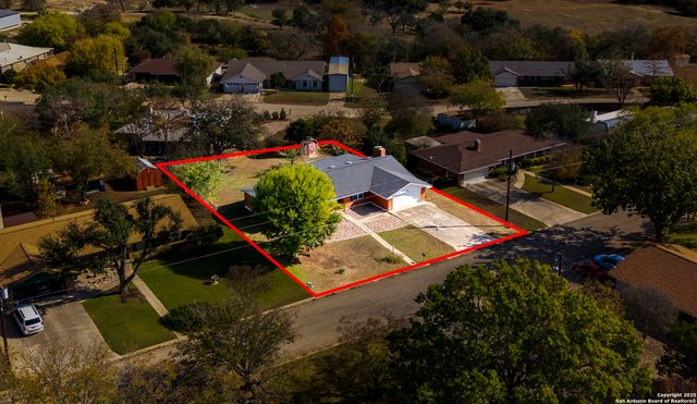 205 Wild Timber, Kerrville, TX 78028