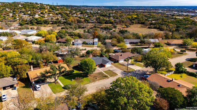 205 Wild Timber, Kerrville, TX 78028