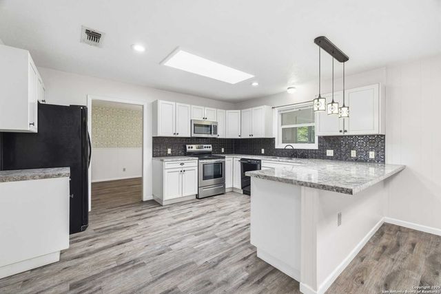 205 Wild Timber, Kerrville, TX 78028