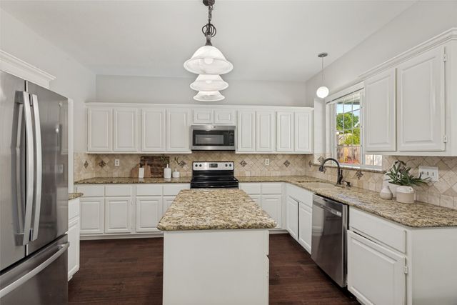 1228 Concho Drive, Benbrook, TX 76126
