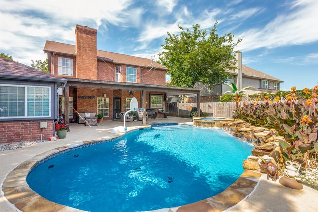 1228 Concho Drive, Benbrook, TX 76126