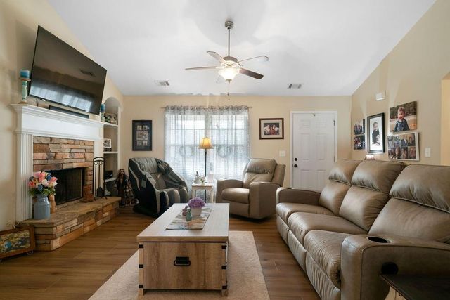 338 Rc Thompson Road, Dallas, GA 30157
