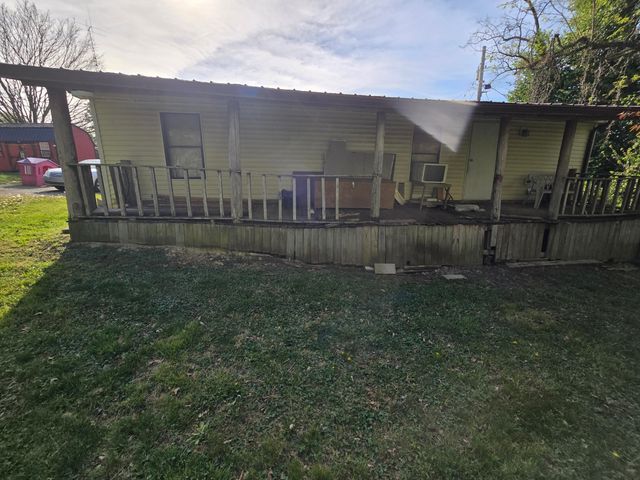 88 Clearview Drive, Irvine, KY 40336