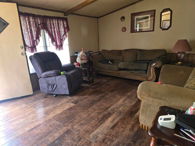 88 Clearview Drive, Irvine, KY 40336