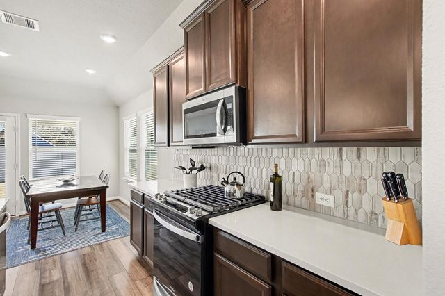 1147 Muscadine Hollow Lane, Richmond, TX 77406