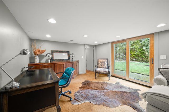 2301 S State Street, Saint Joseph, MI 49085