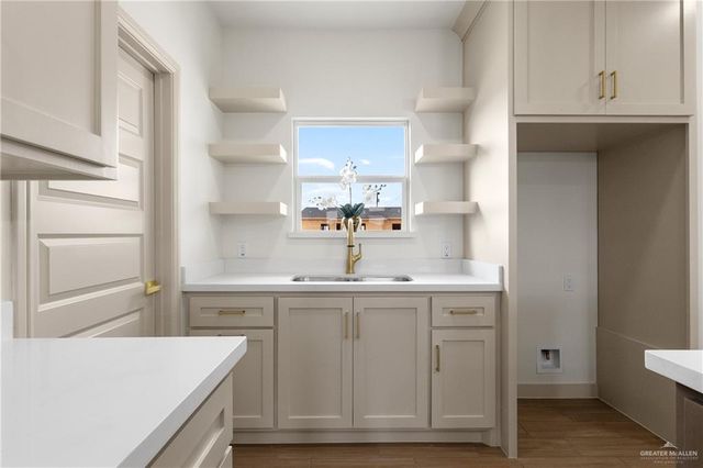 303 Merida, Donna, TX 78537