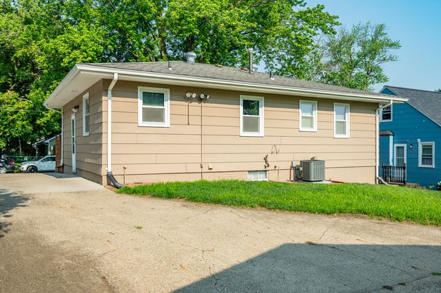 3921 13th Street, Des Moines, IA 50313