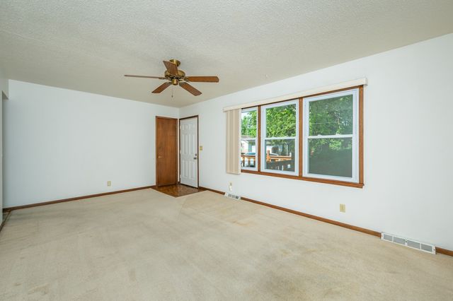 3921 13th Street, Des Moines, IA 50313
