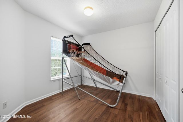 1827 BISCAYNE BAY Circle, Jacksonville, FL 32218