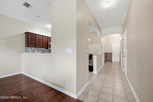 1827 BISCAYNE BAY Circle, Jacksonville, FL 32218
