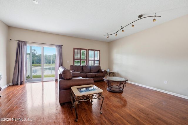 1827 BISCAYNE BAY Circle, Jacksonville, FL 32218