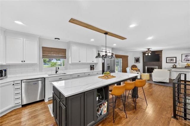 1011 Tam Oshanter Drive, Kansas City, MO 64145
