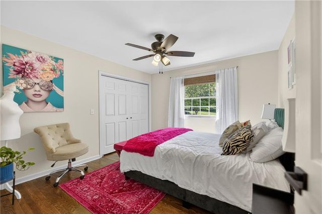 1011 Tam Oshanter Drive, Kansas City, MO 64145