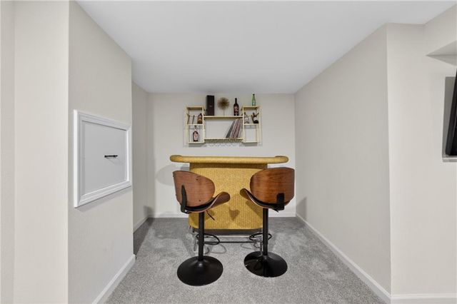 1011 Tam Oshanter Drive, Kansas City, MO 64145