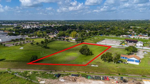 5706 S Acres Drive, Houston, TX 77048