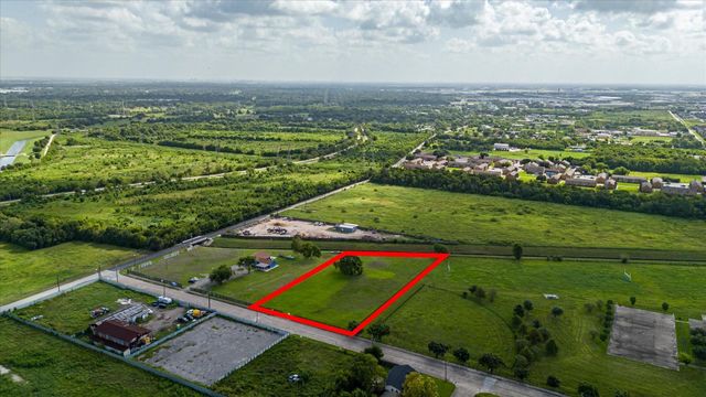 5706 S Acres Drive, Houston, TX 77048